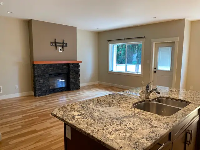 Beautiful 4-Bedroom Home in South Jingle Pot — $3,200 + Utili in Long Term Rentals in Nanaimo - Image 5