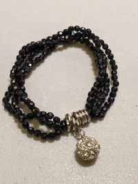 BLACK WITH SILVER BALL BRACELET ( H )