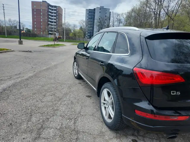 Audi Q5600046453644349446