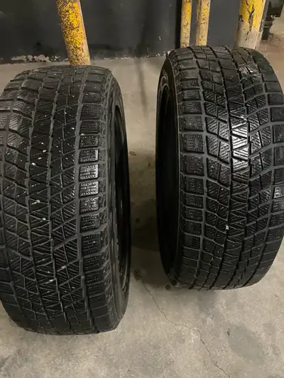 I am selling a pair of used 205/55R16 91H Kapsen Icemax RW501 winter tires, perfect for providing ex...