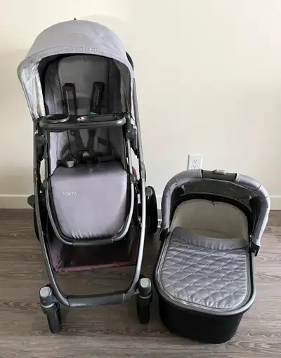Uppababy Vista, Toddler Seat, Bassinet and accessories, View more