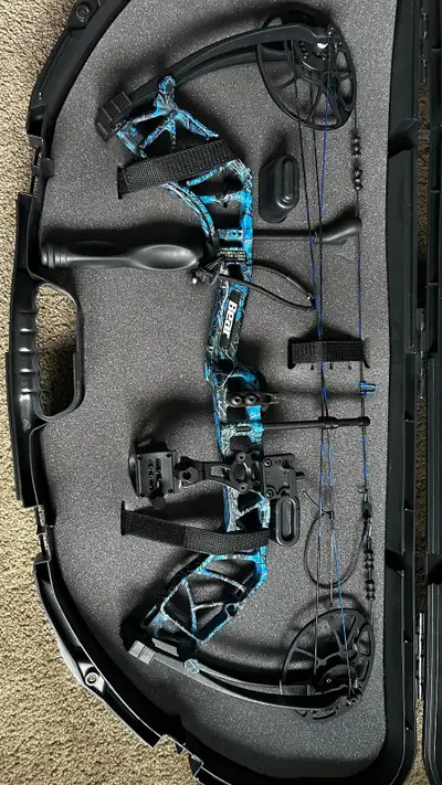 2021 Bear Archery Legit RTH Compound Bow | 55lbs 29” Draw, View more