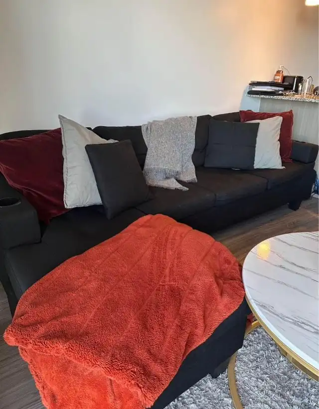 Canapé neuf à vendre in Couches & Futons in Longueuil / South Shore - Image 3