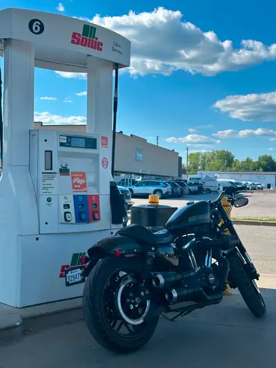 Harley Davidson Sportster Roadster 2016 – 1200cc – 7 180 km – Excellente condition L'Ange-Gardien, O...
