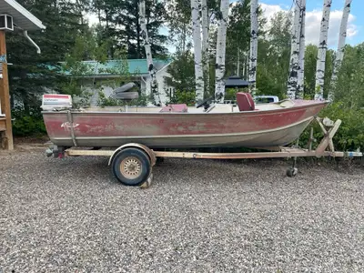 Spins like a top. Ready for the water. 16’ Lund fishing boat. A great boat, easy to haul, unload and...