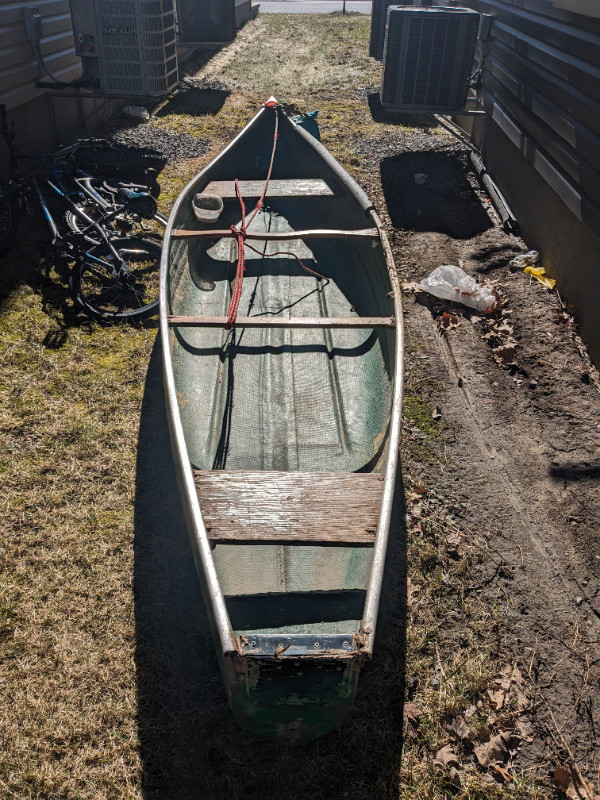 Canoe for sale in Other in Ottawa - Image 2
