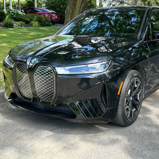 BMW IX xDRIVE50 2024 BLACK SAPPHIRE 12680 KM — photo 2