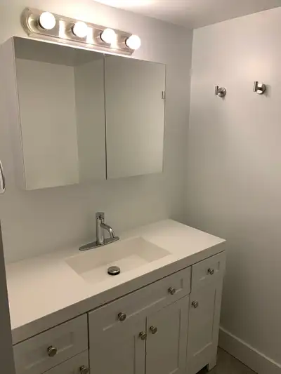 Newly Renovated 1-Bedroom Apartment - All Inclusive!