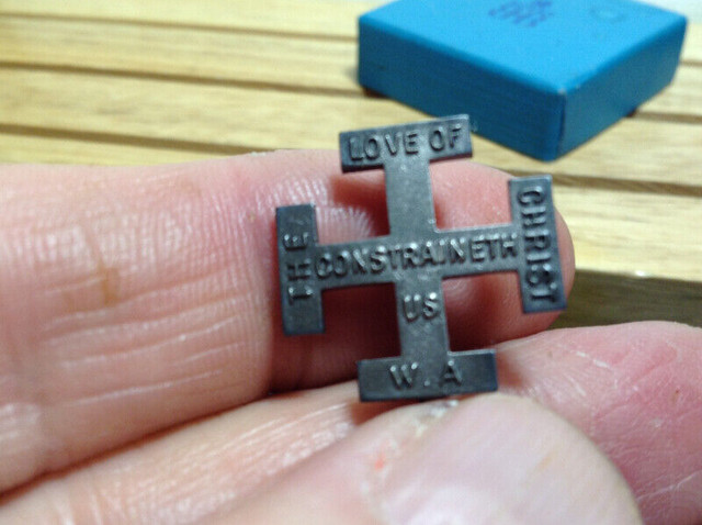 THE LOVE OF CHRIST CONSTRAINETH US W.A. PINBACK -Birks -The Mott in Arts & Collectibles in Vancouver - Image 3