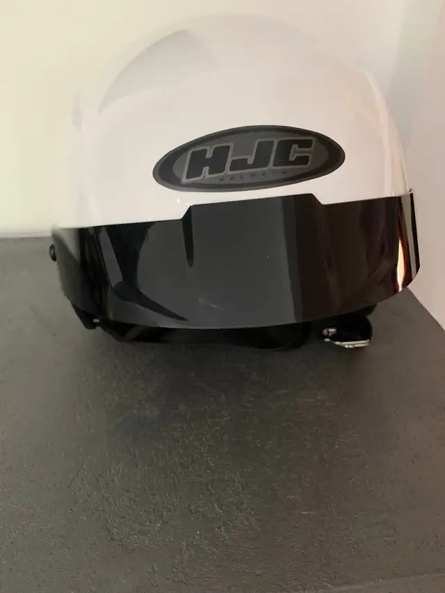 Casque moto HJC in Motorcycle Parts & Accessories in Laval / North Shore - Image 4