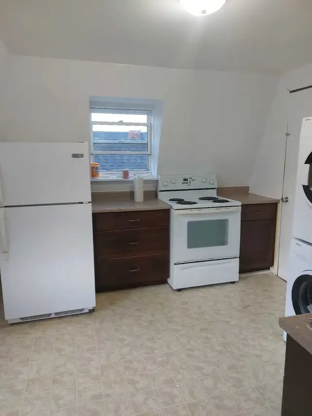two bedrooms apartment for rent in Long Term Rentals in Charlottetown - Image 3