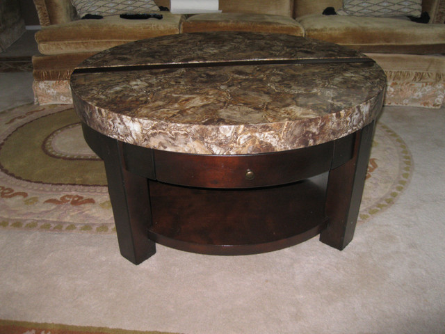 Unique Coffee Table in Coffee Tables in St. Catharines - Image 3
