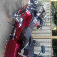 Sell or trade touring motorcycle goldwing