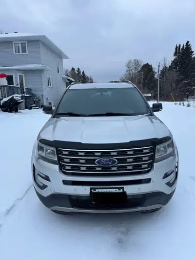 2017 Ford Explorer XLT – V6 | Intelligent 4WD | Tow Package | 7-Passenger | Safetied Selling a well-...