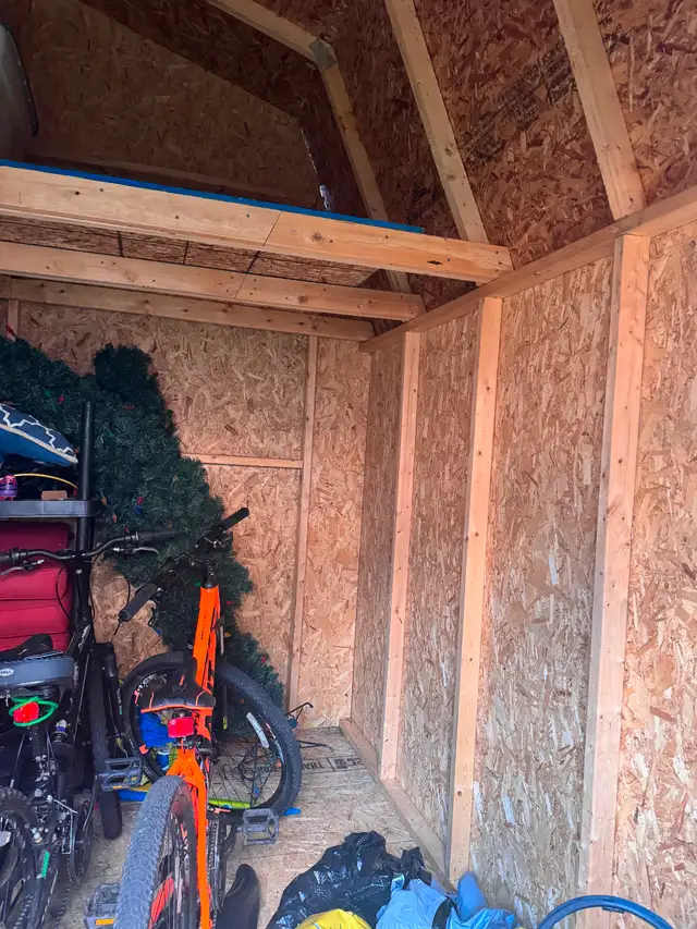 Barn style shed in Outdoor Tools & Storage in Edmonton - Image 3