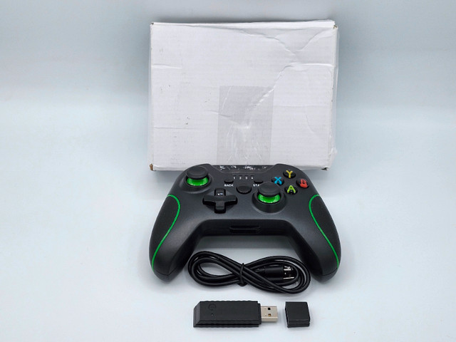 Xbox one wireless controller brand new / manette sans fil neuf dans XBOX One  à Ouest de l’Île