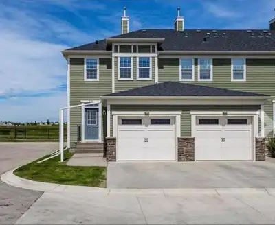 Welcome to this charming house for rent located in the desirable Silverado SW community! This inviti...