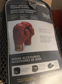 Boxing training gloves