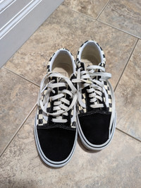 Running shoe- VANS old Skool primary check