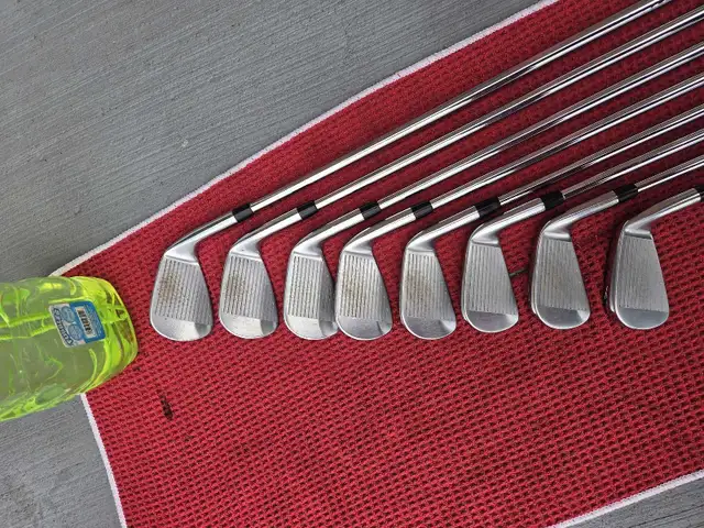 left handed titleist t100s forged irons for sale or trade in Golf in St. Catharines - Image 4