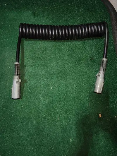Heavy truck electric connector 