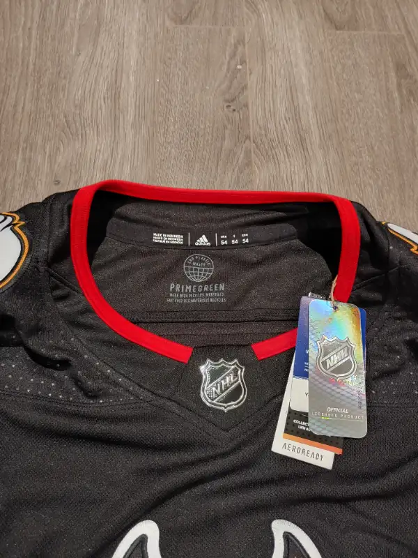 Johnny Gaudreau - Calgary Flames "blasty" alternate jersey BNWT62863737320067123