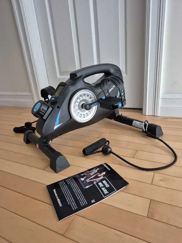 NEW Under Desk Sitting Elliptical Leg Exerciser Machine Bike. in Exercise Equipment in Bedford - Image 2