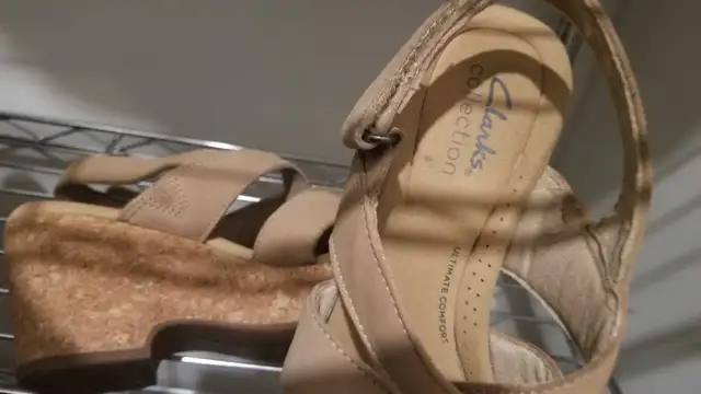 Clark's women sandals in Women's - Shoes in Kawartha Lakes - Image 3