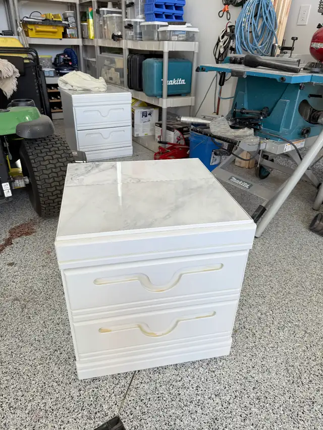 Bedside drawers in Storage & Organization in Saskatoon - Image 2