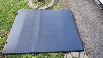 Tonneau cover. W70"xL80"