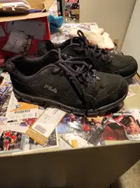 Men's Fila running shoe, size 9