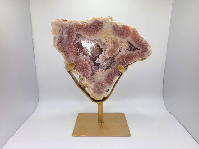 Pink Amethyst Druzy Crystal Freeform on Gold Stand in Arts & Collectibles in St. Catharines - Image 2