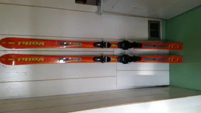Volkl P30 Racing skis. Vintage. State of the art then and still great! 183 cm. Lightly used by 135 p...