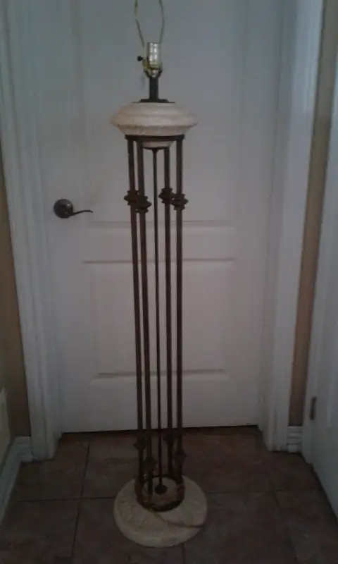 unique treasures house, lamp shades in Arts & Collectibles in Barrie - Image 8