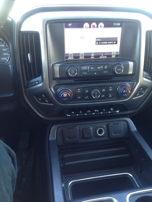 2015 Silverado Chevrolet LTZ 2500 HD Z-71 ,  in Cars & Trucks in Red Deer - Image 4
