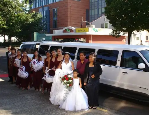 SUV CARS LIMOUSINE LIMOS -HUMMER PARTY BUSES ALL EVENTS OCCASION63611978785793123