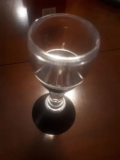 Wine Aerator LIKE NEW - used briefly