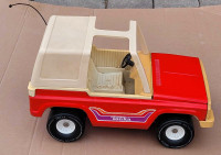 Vintage Steel Tonka T-Top Jeep with 835 Tires