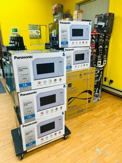 Panasonic Microwave 1.3 cu ft with Genius Sensor in white _ New , View more