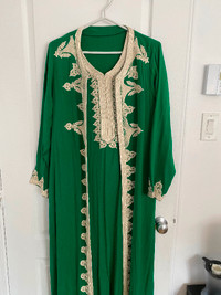 Two pieces abaya size Meduim/Large