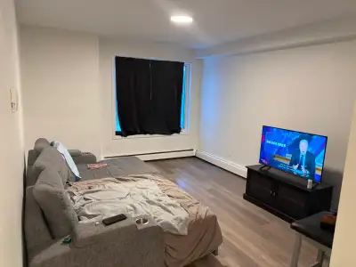 Looking for a roommate in a comfortable two-bedroom apartment