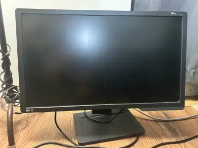 2x Benq XL2411 144hz Monitor $80 each, 150 for both Comes with power cable and DVI-D cord