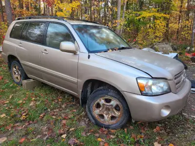 2005 Toyota Highlander v6 AWD, 416k, leather interior. Well maintained over the years by licensed me...