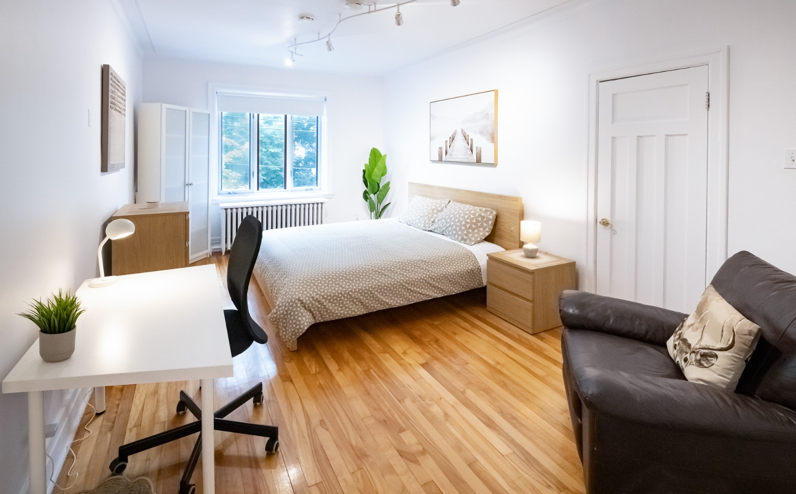 Magnifique 3 chambres meublé tout inclus | UdeM | metro, REM — photo 1
