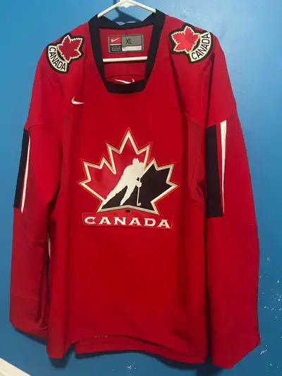 Nike Team Canada hockey jersey , View more