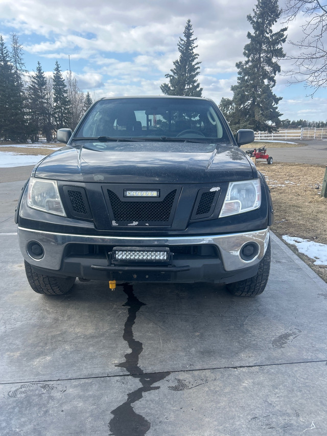 2009 manuel drive Nissan Frontier SE 4x4 Truck in Other in Grande Prairie - Image 2