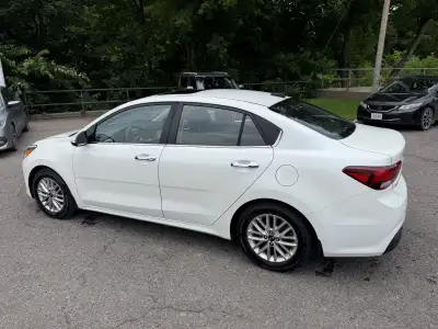 Well-maintained 2020 Kia EX for sale. This vehicle has had only one owner and is in good condition....