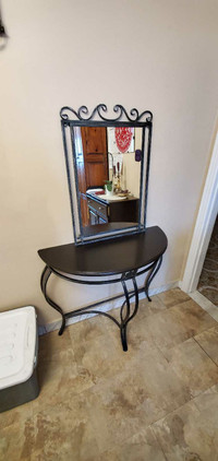  Table et miroir d'entrée / entrance table and mirror 