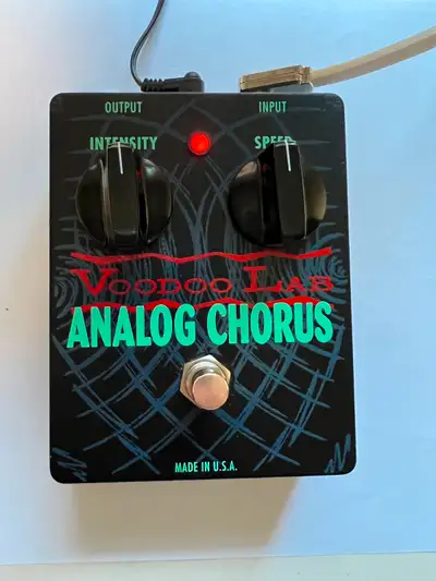 Voodoo Labs ANALOG CHORUS pedal, View more