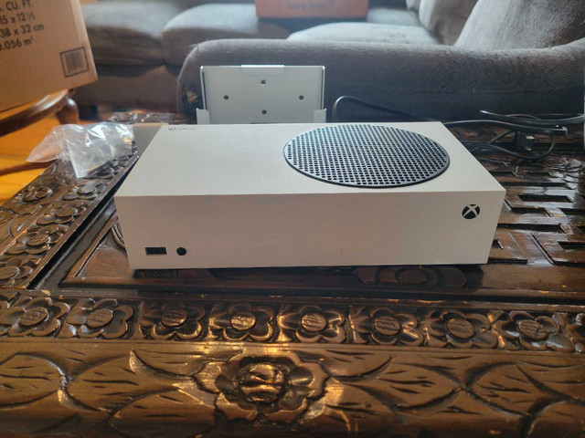 Xbox Series S 500GB SSD (seulememt digital) in XBOX One in Longueuil / South Shore
